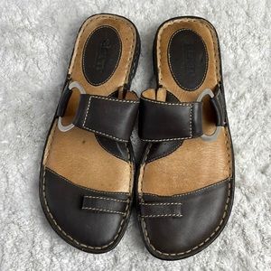 Born Captiva Toe Ring Sandals